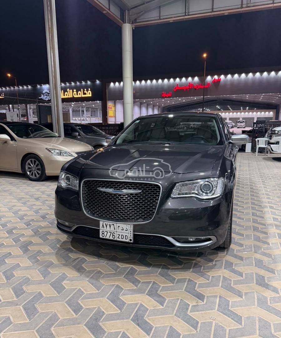 كرايسلر 300 2017 للبيع الرياض