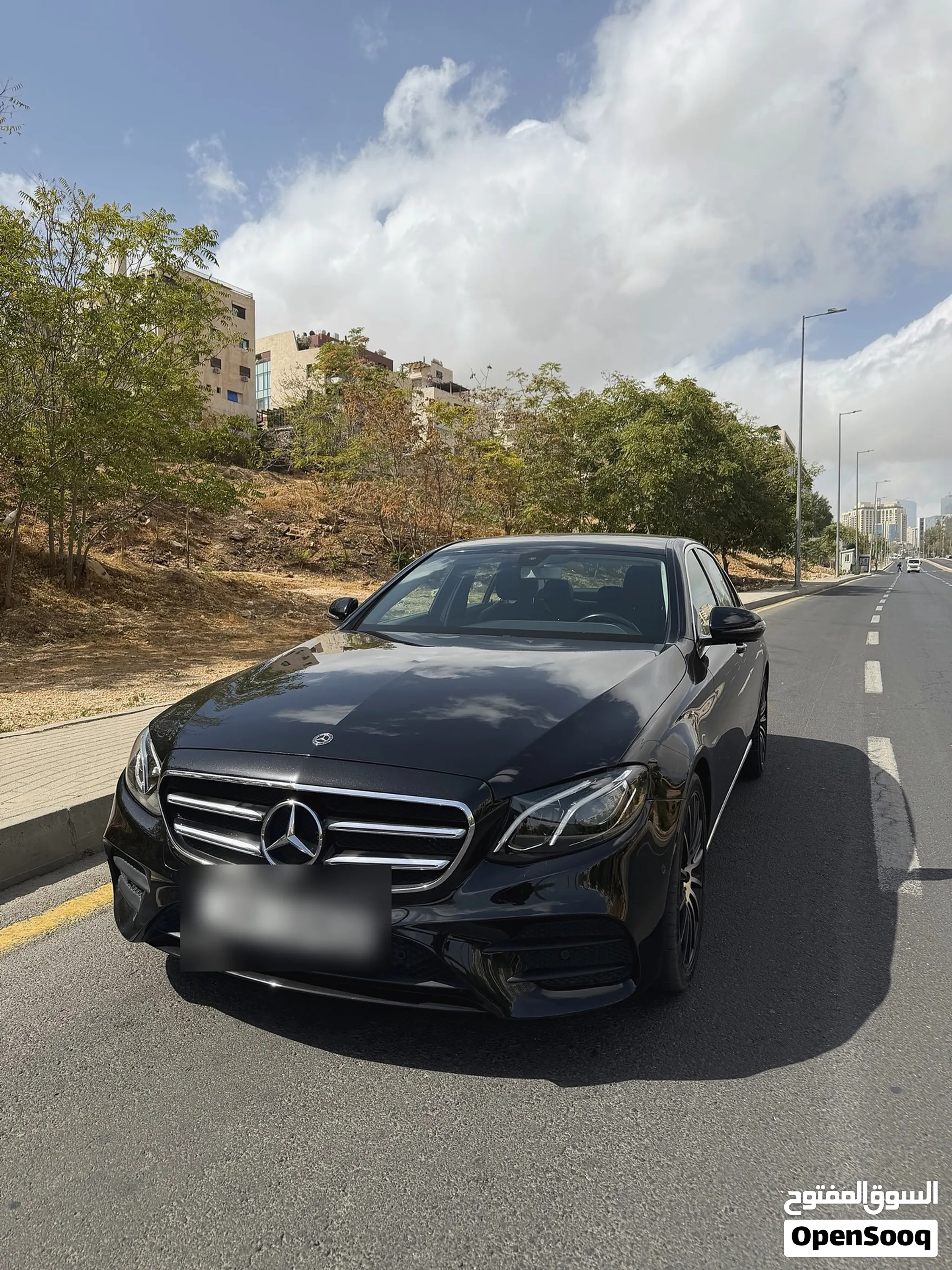 Mercedes-Benz E200 2020 4جيد