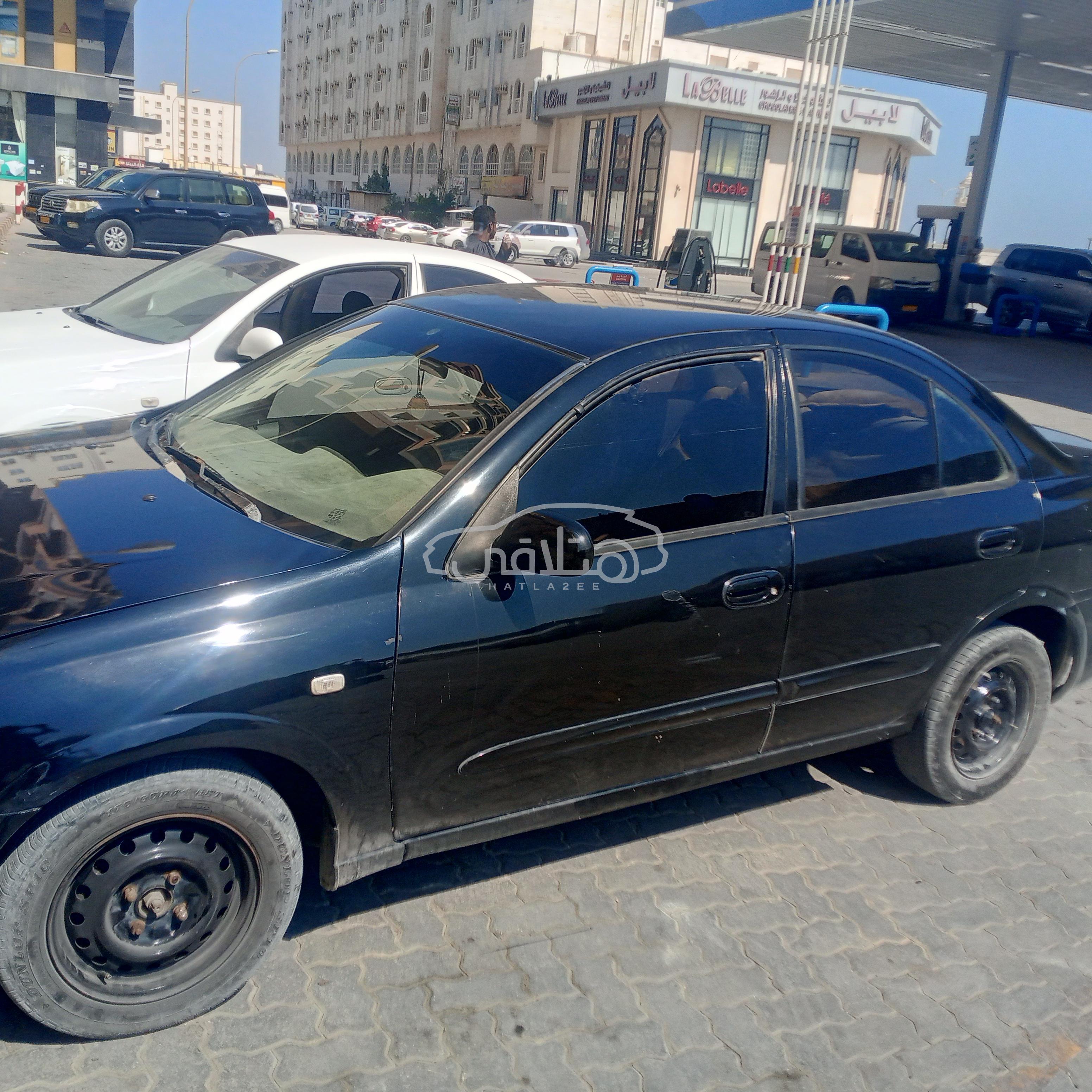 نيسان صنى 2009 للبيع صلالة