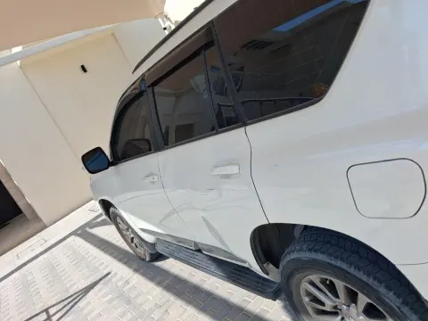 تويوتا برادو 2021 GXR أبيض لؤلؤي للبيع