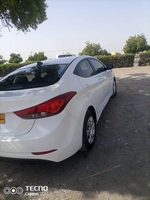 هيونداي إلنترا 2015 للبيع بركاء