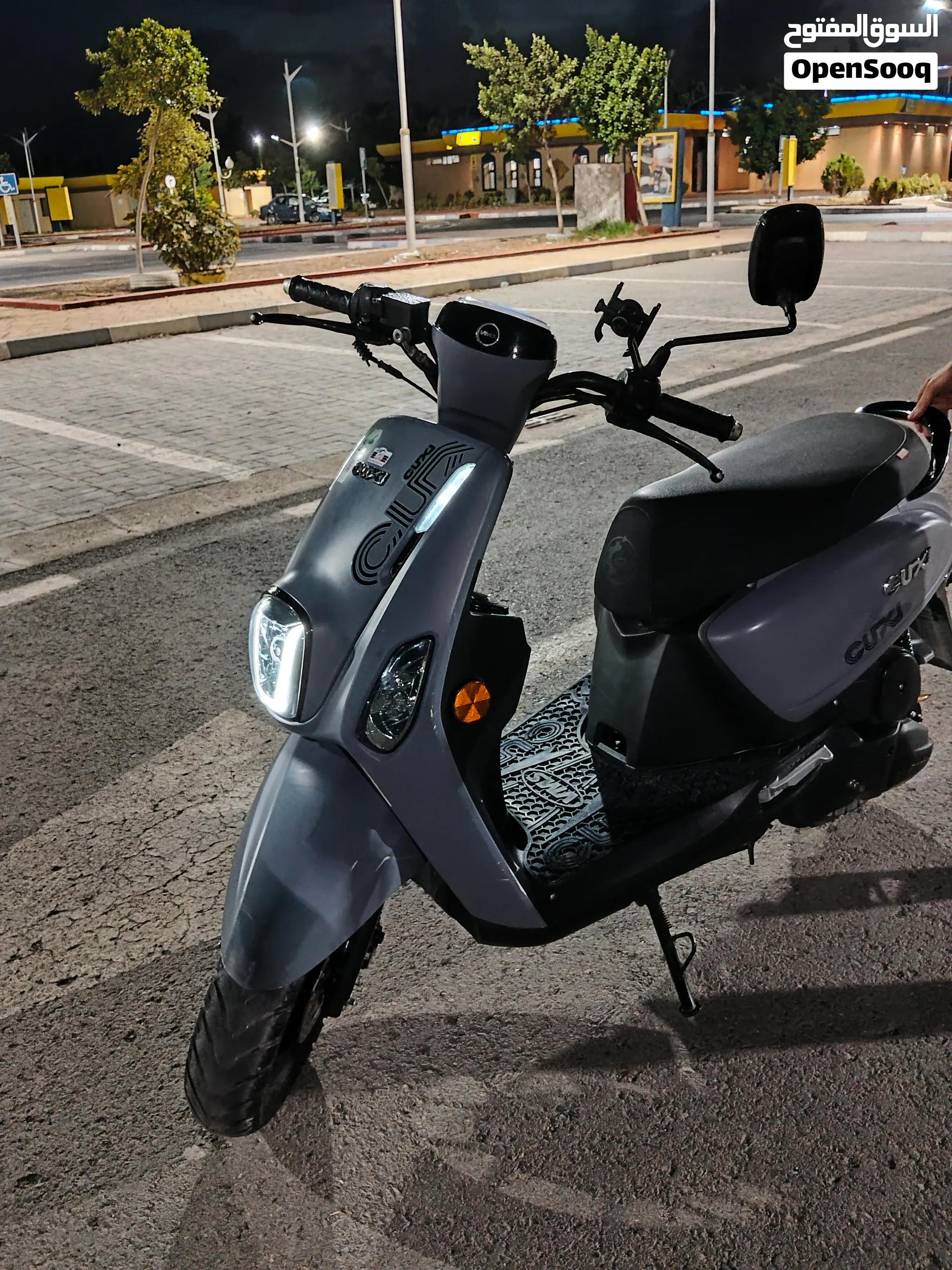 moto n9ya lita 8.5/10