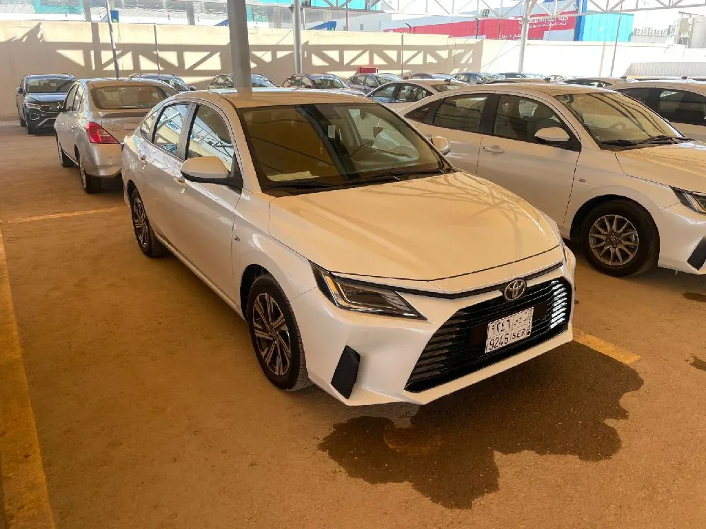 تنازل عن تويوتا ياريس 2024 في الرياض