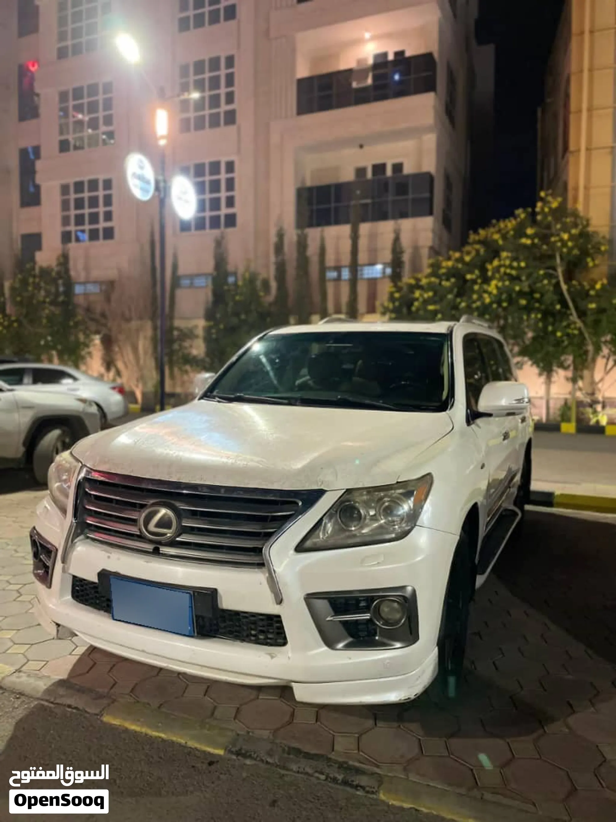 لكزس جديد سعر 17500 $
