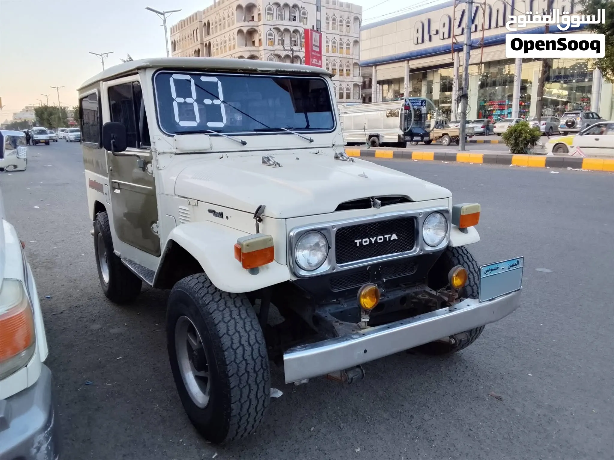 تويوتا ربع83مجمرك للبيع