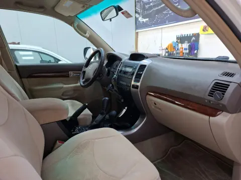 تويوتا لاند كروزر برادو 2005 للبيع في أبوظبي