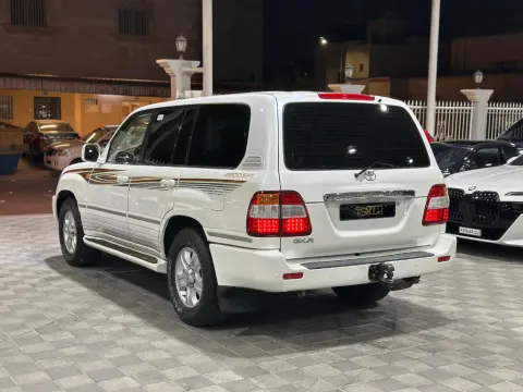 تويوتا لاند كروزر GXR V6 موديل 2007