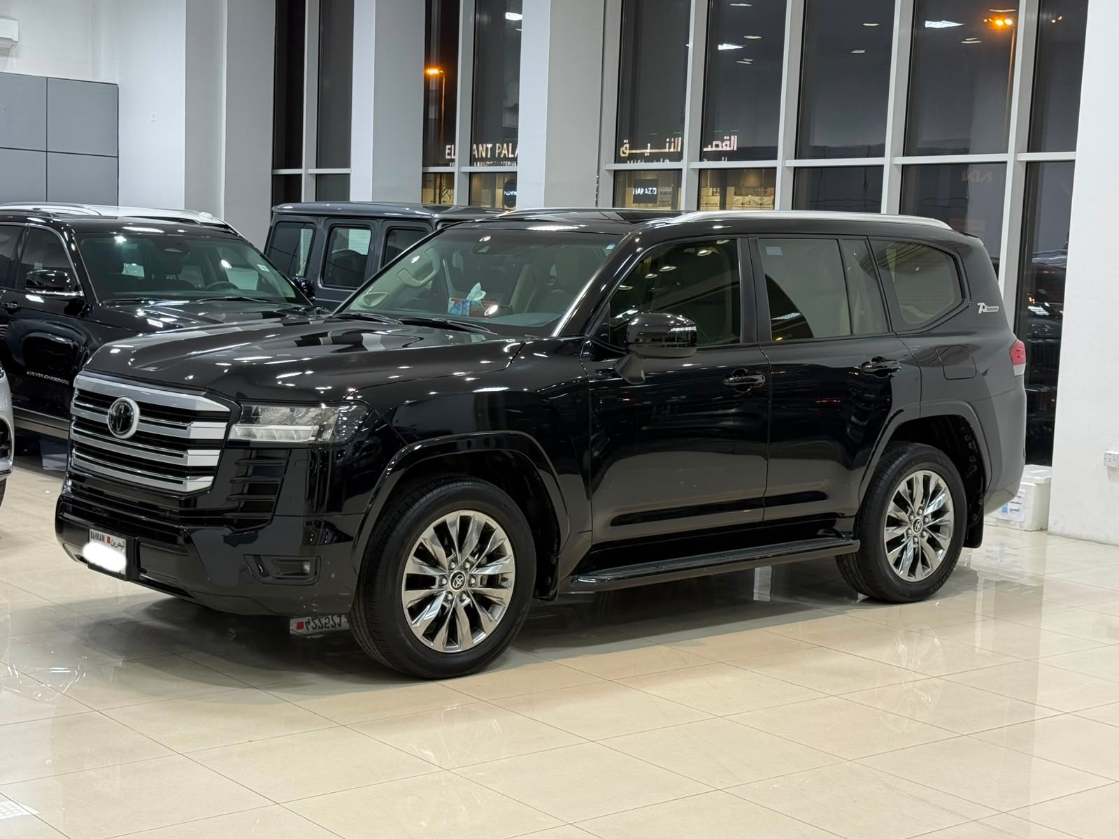 تويوتا لاند كروزر GX-R 2022 (أسود)
