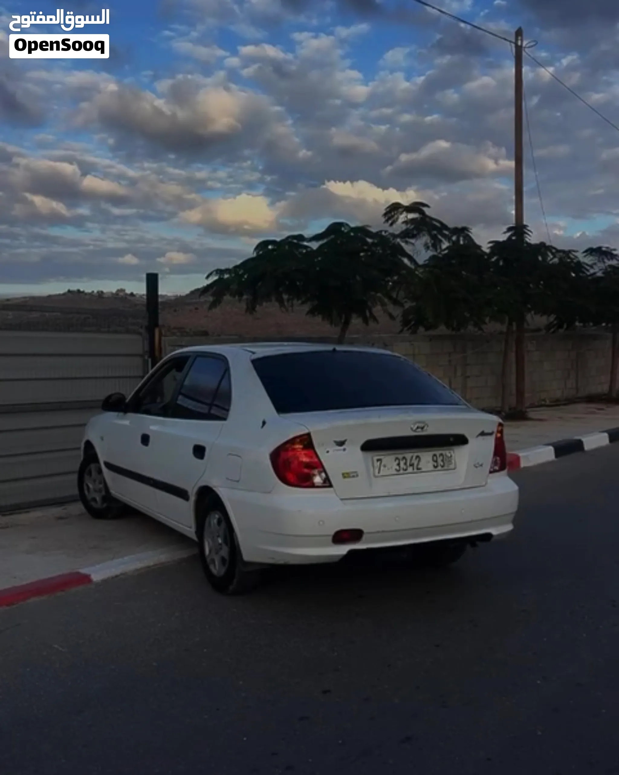 سياره اكسنت 2004