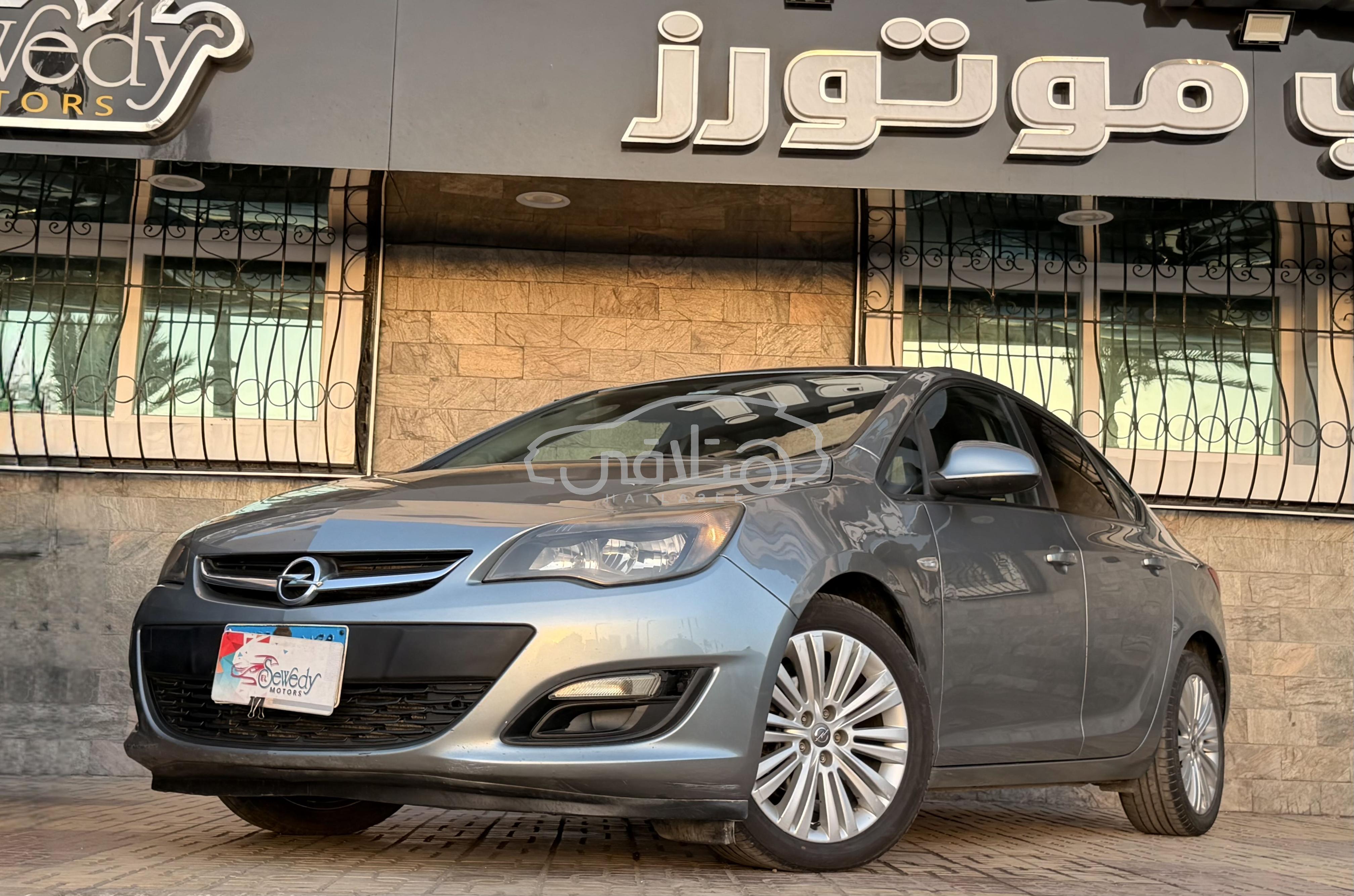 اوبل أسترا 2014 للبيع دميا�