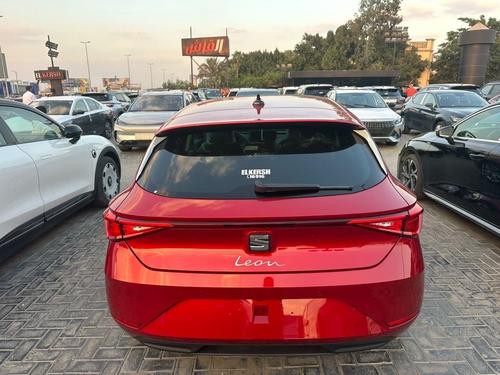 القرش سيات ليون 2027 للبيع