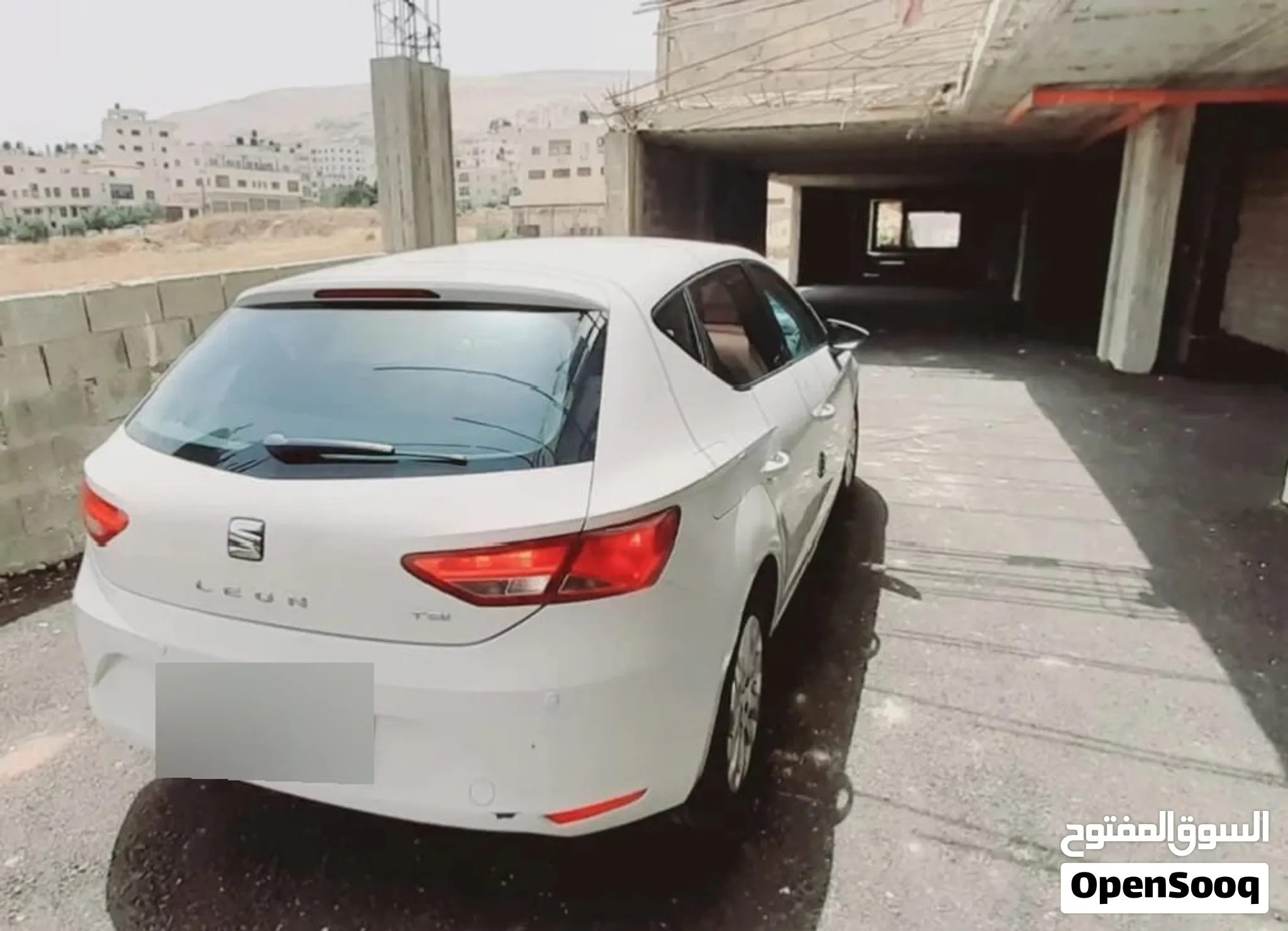 سيات ليون اوتوماتك 2016