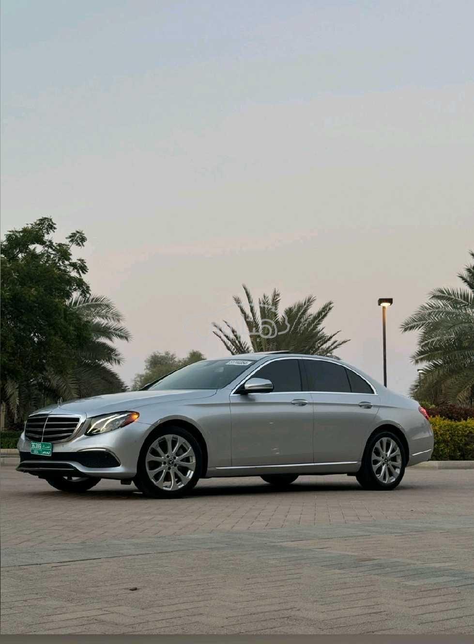مرسيدس E 300 2018 للبيع الغبرة