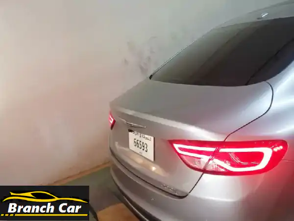 فرصة ذهبية: كرايسلر 2017 بحالة الوكالة - استخدام سيدة واحدة | أمان وفخامة بسعر لا يصدق بعجمان!