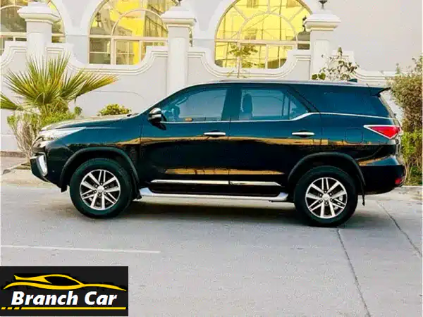 تويوتا فورتشنر 2016 4WD (V6 4.0L) | سيارة عائلية 7 مقاعد | بحالة ممتازة وجاهزة للمغامرة!