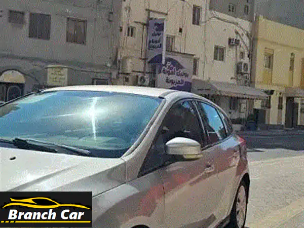 فورد فوكس 2013 رمادي للبيع: 97 ألف كم فقط - بحالة الوكالة ونظافة مثالية!