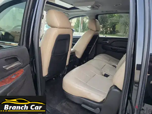 Tahoe Suburban model 2014 with sunroof