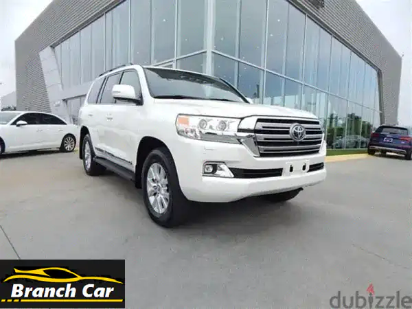 تويوتا لاندكروزر 2016 أبيض لؤلؤي: امتلك الفخامة...