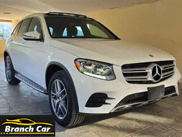 مرسيدس GLC 300 4MATIC 2019 بيضاء (سوبر نظيفة) | فخامة، أمان، تكنولوجيا متطورة