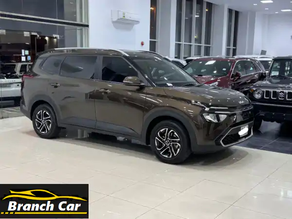 كيا كارينز 2023 (بني) للبيع بالبحرين | 7 مقاعد | ضمان...