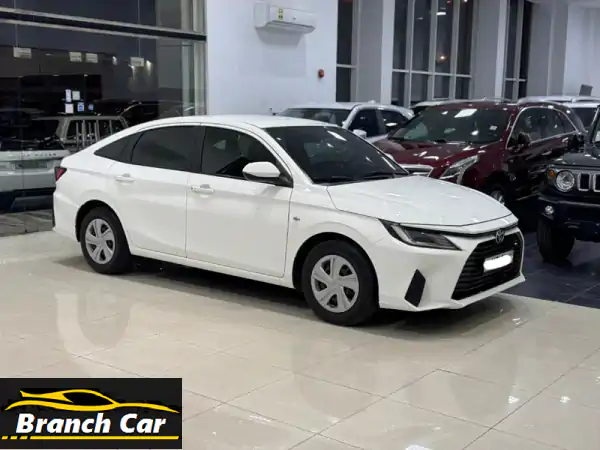 تويوتا ياريس 2023 (أبيض)، المسافة المقطوعة: 79,800 كم،...