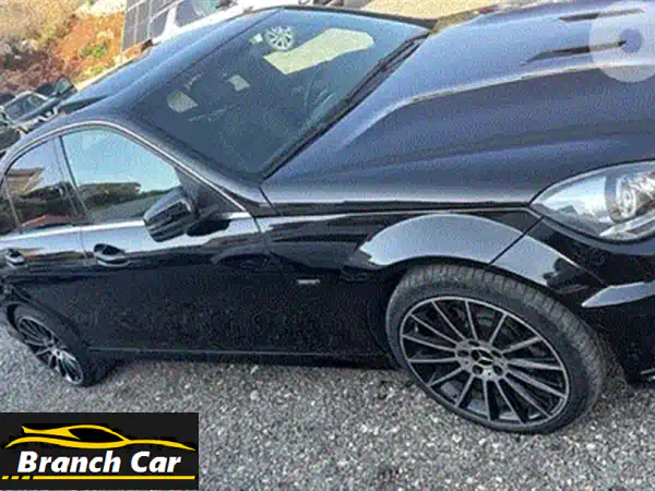 فرصة ذهبية: مرسيدس C-Class 2013 أبيض فل كامل W204 - فخامة وأداء لا يُضاهيان!