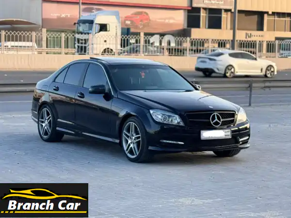 امتلك الأناقة والفخامة: مرسيدس بنز C300 موديل 2010 أسود...