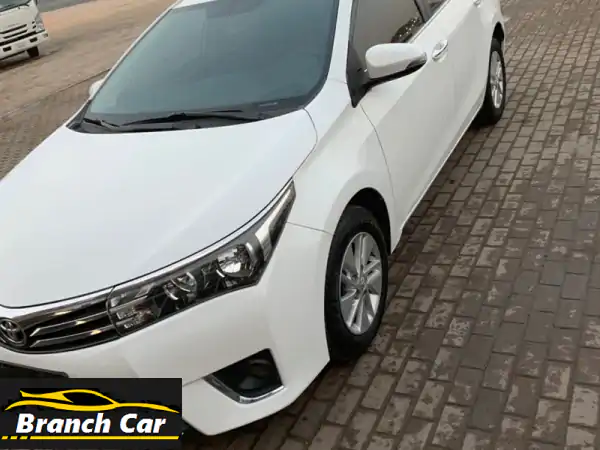 تويوتا كورولا 2018 GL | أبيض لؤلؤي ملكي | بحالة المصنع | رنجات وإطارات 2025