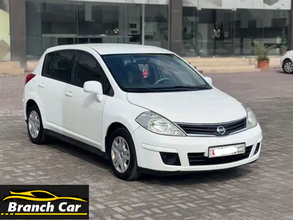 نيسان تيدا 2012 أبيض: قيادة موثوقة بسعر لا يُصدق!...