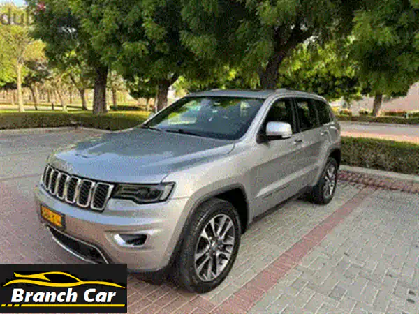 امتلك القوة والفخامة: جيب جراند شيروكي 2019 مميزة للبيع في عمان | وكالة عمان - 136 ألف كم