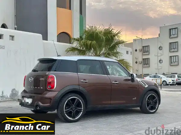 فرصة لا تعوض: MINI Countryman S 2015 بحالة الوكالة - فل كامل، بانوراما، AWD - 80 ألف كم فقط! للبيع بالبحرين