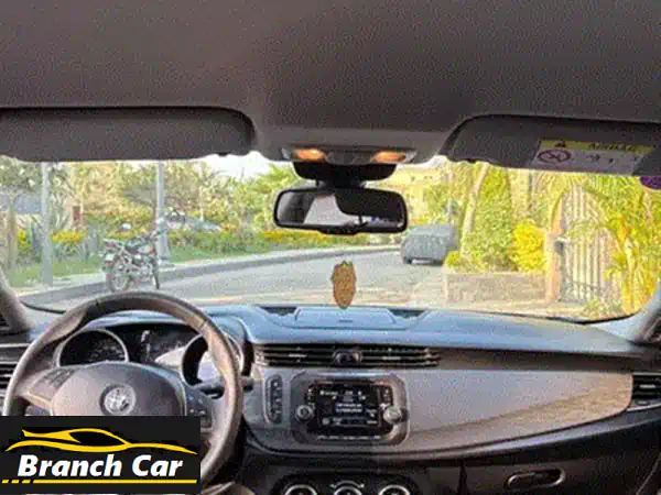 ألفا روميو جوليتا 2016 للبيع: صيانة شاملة، لا تحتاج مصروف نهائي! أعلى فئة بانوراما