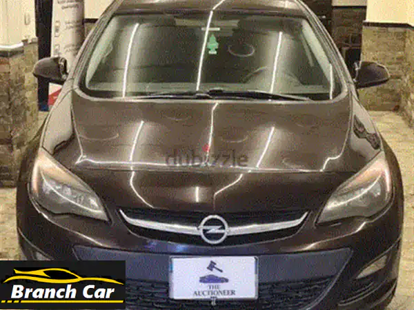أوبل أسترا 2014 أعلى فئة للبيع - فابريكا عدا رفرف - رفيق سفرك الموثوق!