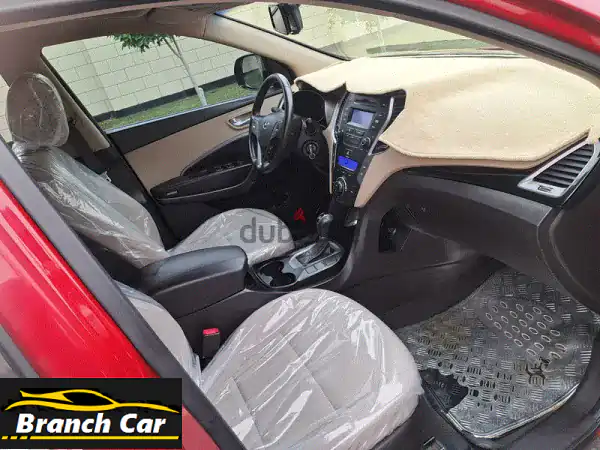 Hyundai Santa Fe 2015 full option with panoramic sunroof