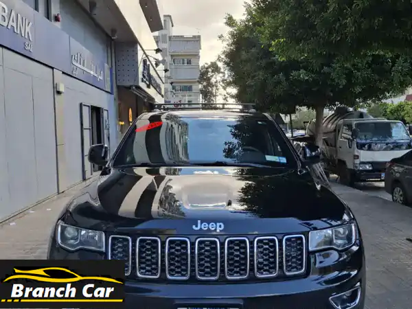 جيب جراند شيروكي 2018 | 4x4 أسود فخم - نظافة فائقة وسجل...