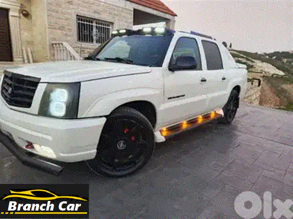 تويوتا كامري 2014 للبيع: 4 سلندر، شاشة لمس وكاميرا، جاهزة للانطلاق!