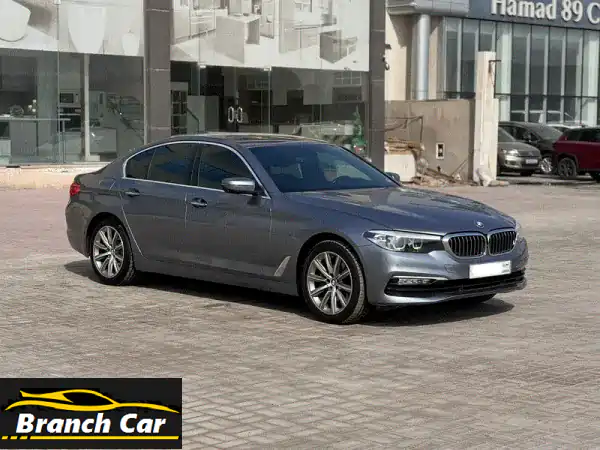 BMW 520i 2018 رمادي فل أوبشن للبيع في البحرين - أناقة...