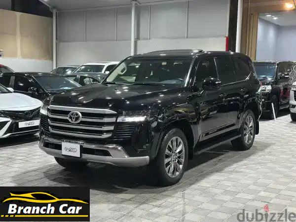 فرصة لا تعوض: تويوتا لاند كروزر 2022 GXR V6 أسود - مالك أول...