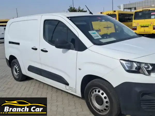 فرصة لا تفوت: بيجو كوستر 2022 للبيع – حافلة جاهزة للانطلاق بسعر 27,000 قابل للتفاوض!