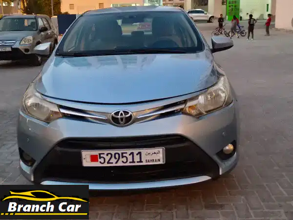 تويوتا يارس 2016 زرقاء 1.3L للبيع بالبحرين -...