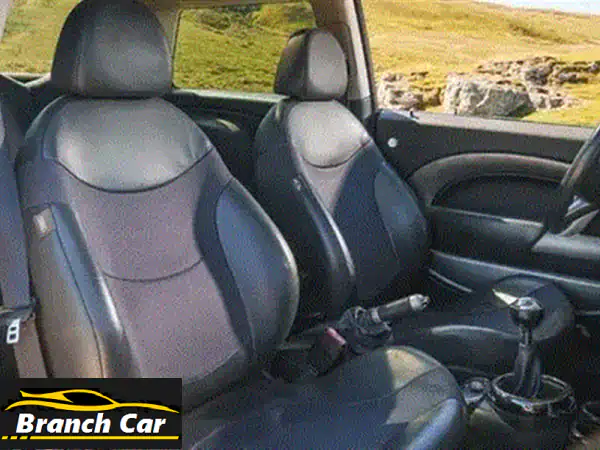 للبيع: ميني كوبر S 2009 حمراء - الأناقة والأداء الرياضي بامتياز في برمانا!