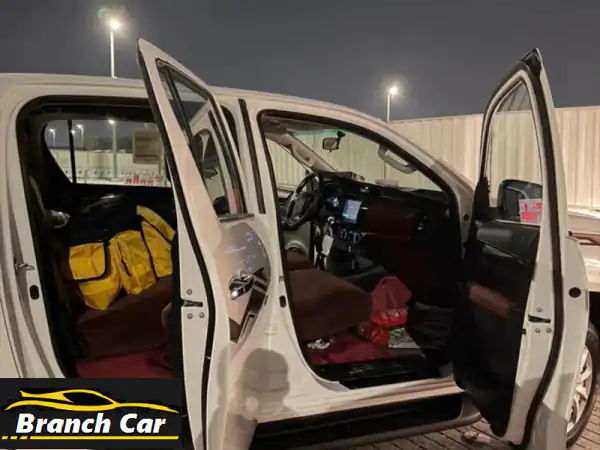 للبيع: تويوتا هايلوكس يدوي | 65 ألف كم فقط | نظيفة جداً | مثالية للشركات | 95,000 درهم