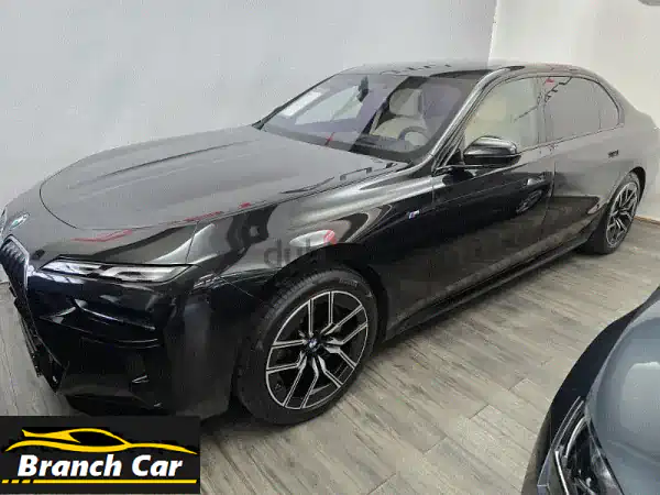BMW i7 xDrive60 M Sport: حلم المغتربين الكهربائي الفاخر في مصر...