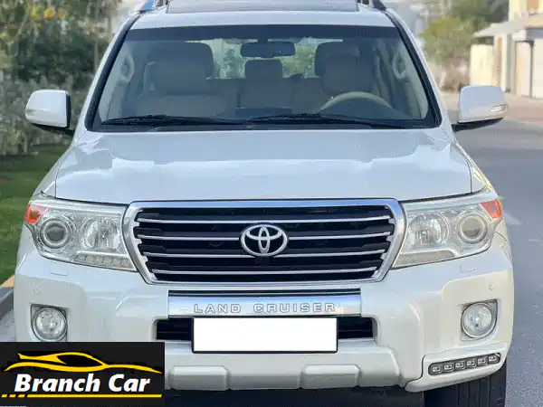 لاندكروزر GXR V8 2014 أبيض | مالك أول، صبغة وكالة،...