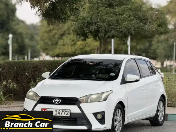 تويوتا ياريس 2015 هاتشباك للبيع: مالك أول، طلاء...