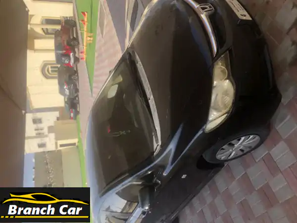 هوندا سيفيك 2008 بحالة ممتازة، 10000 درهم. لا تحتاج...