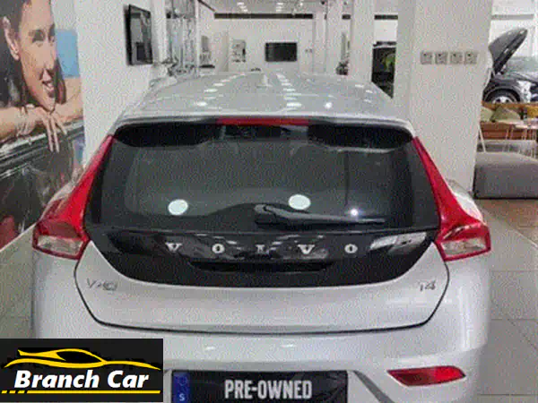 فولفو V40 T4 POLESTAR 2015 | مالك واحد، كالجديدة تماماً | أداء وأمان بلا مساومة | لبنان