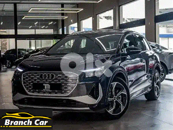 كاديلاك XT4 2022 للبيع: فخامة بحالة الوكالة | مالك واحد، صيانة شاملة، أسود على أسود