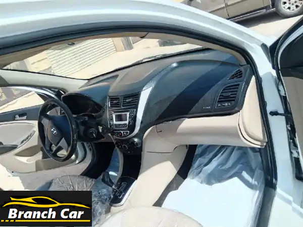 هيونداي أكسنت 2017 للبيع: استمارة مجددة، مفحوصة، جير عادي ومحرك ممتاز!