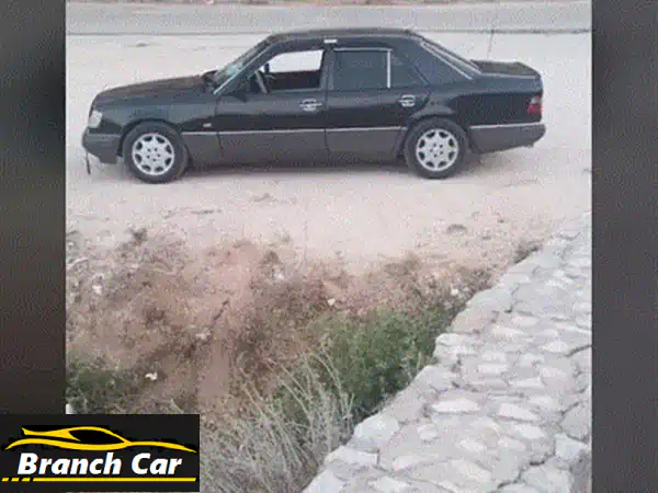 أسطورة الفخامة الكلاسيكية: 🌟 مرسيدس بنز 1993...